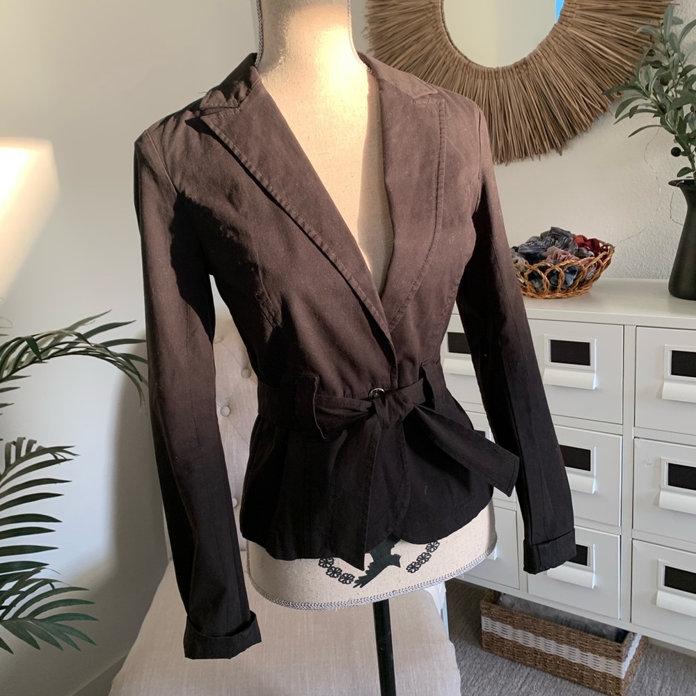 U2 Black Single Button Fitted Classic Belted Blaz… - image 2